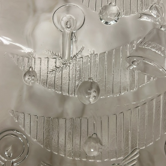 Vintage Christmas Tree Charcuterie Tray with Spreader - Picture 8 of 15